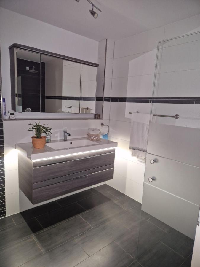 Hochwertige 85Qm-Wohnung In Wuppertal-Vohwinkel Buitenkant foto